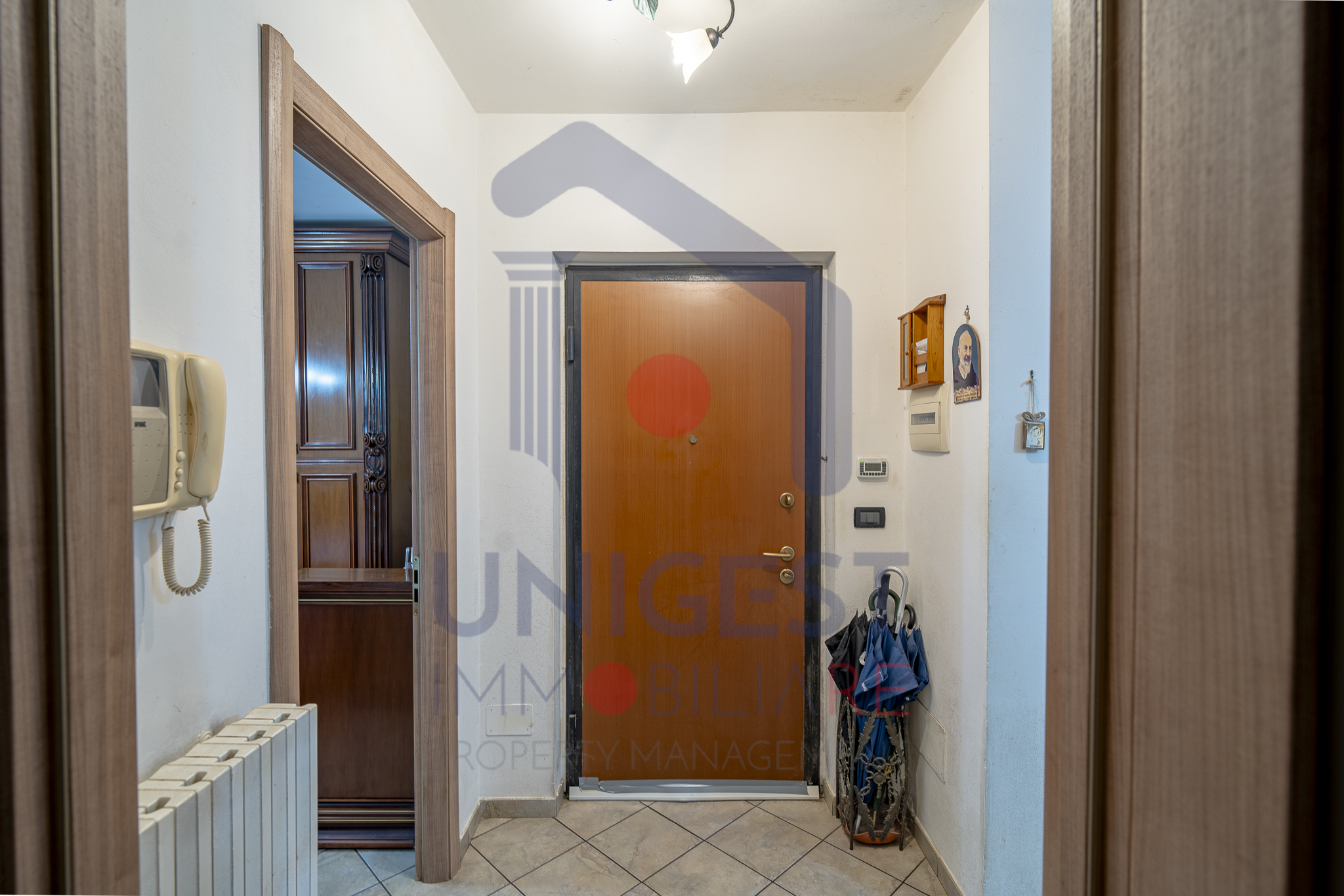 BILOCALE CON GIARDINO PRIVATO — foto 9